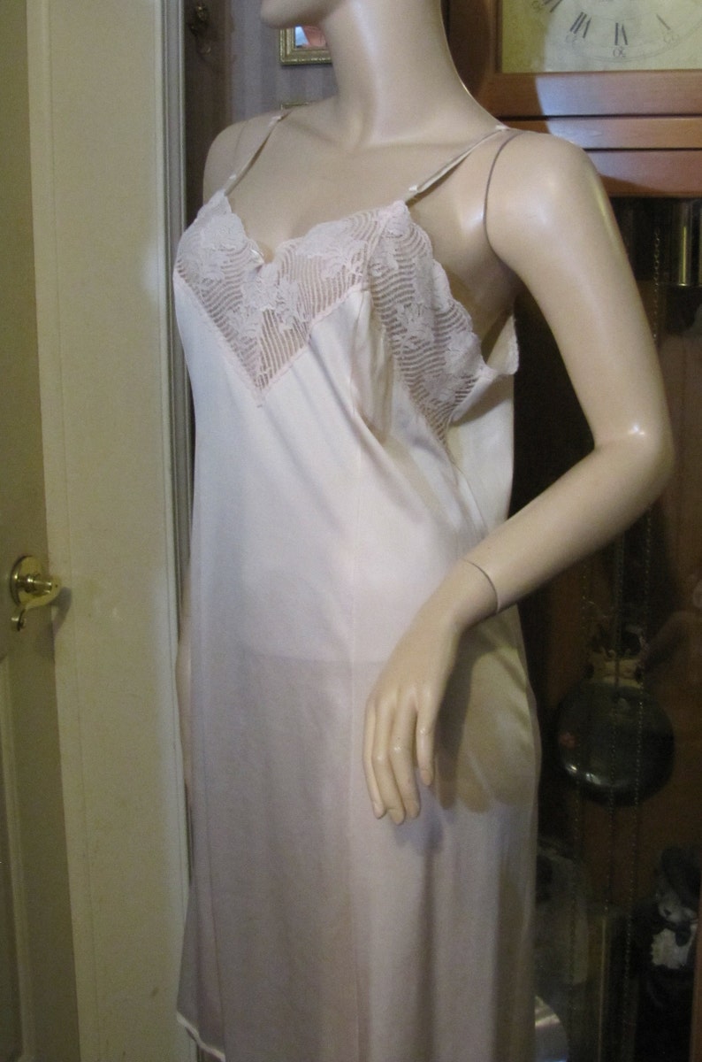 Vintage Heiress Pale Peachy Tan Slip size 36