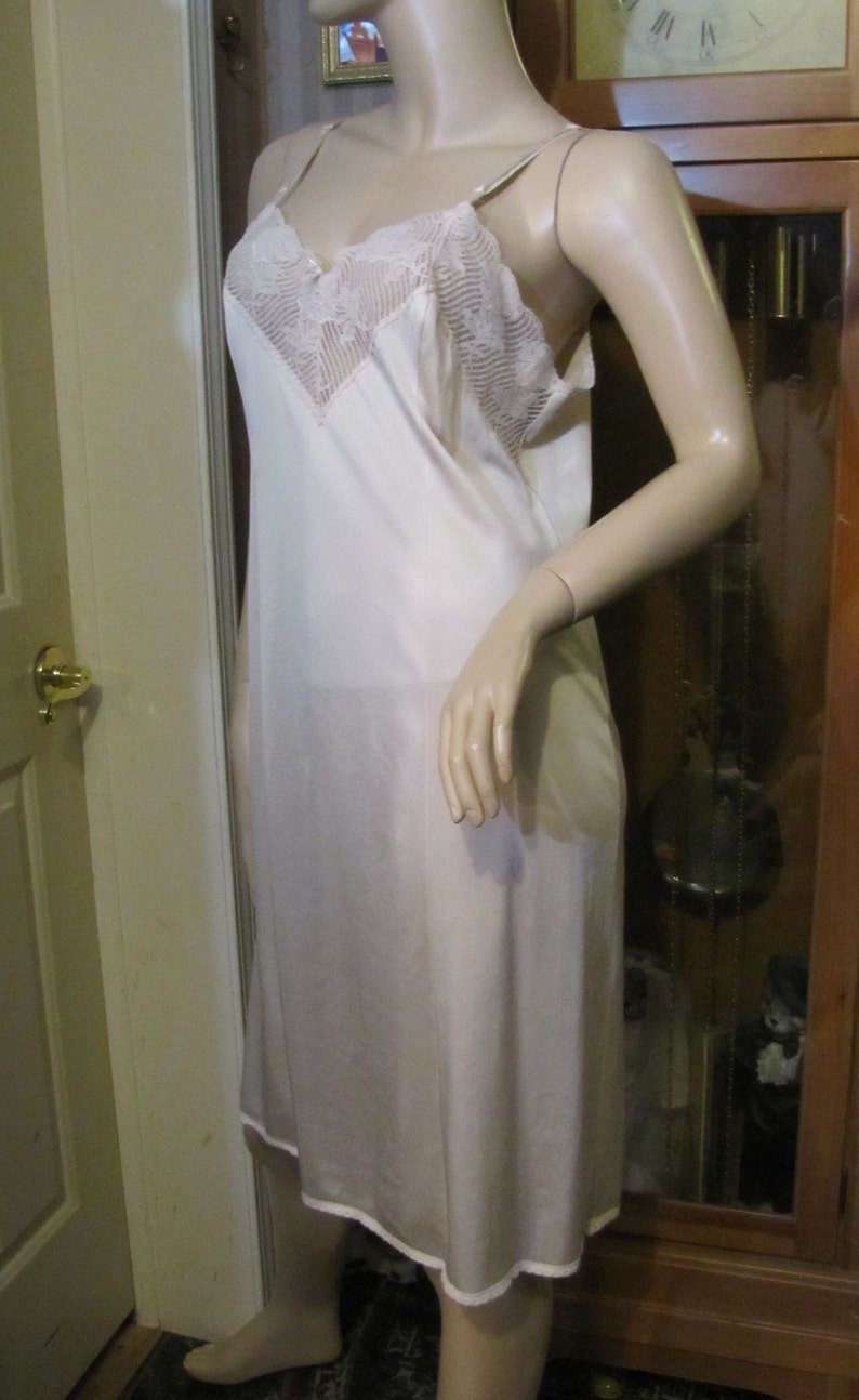 Vintage Heiress Pale Peachy Tan Slip size 36