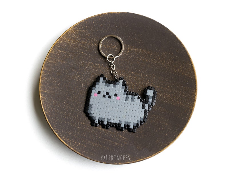 pusheen the cat keychain