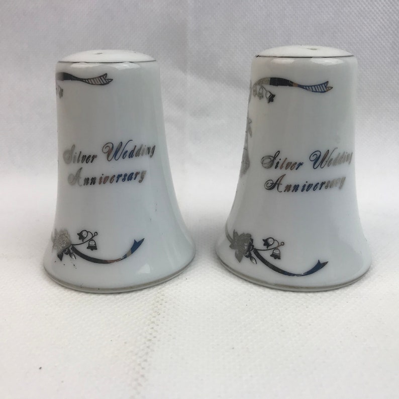 Lefton Silver 25th Wedding Anniversary Salt /& Pepper Shakers 03104