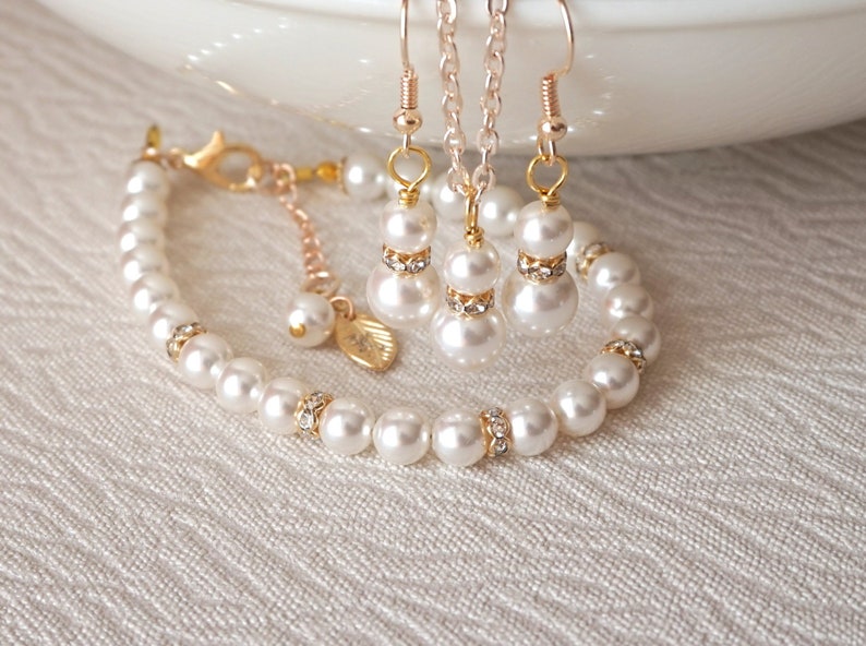 L Gold Bridesmaid Jewelry Set Pearl Necklace Earrings Bracelet Initial Leaf Personalized Gift Gold Wedding Light Rose KC Gold Jewelry
