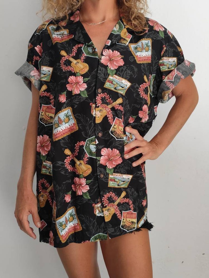 magnum pi hawaiian shirt brand