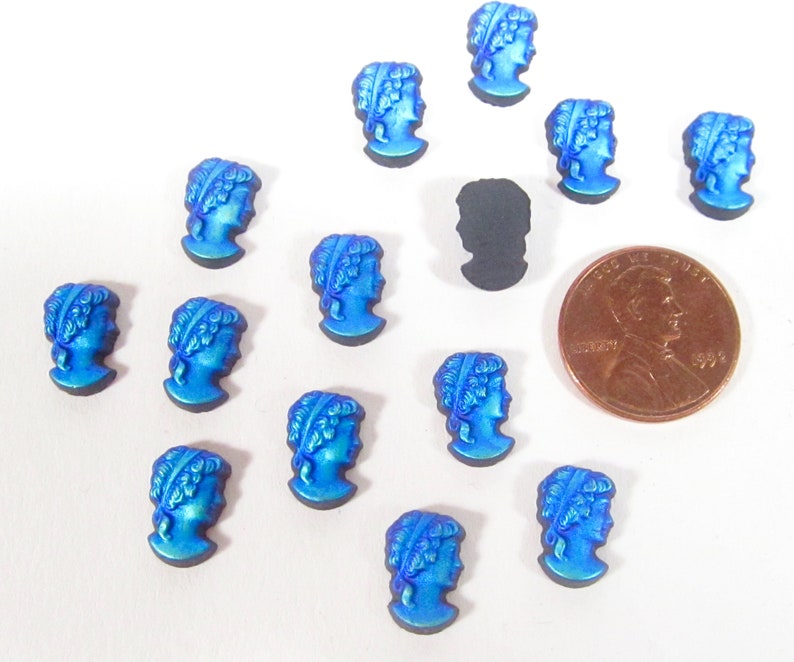 2 handmade bohemia intaglio glass stones cabochons 12x8mm female head jet aurore boreale gemme cameo made in Germany 1960s