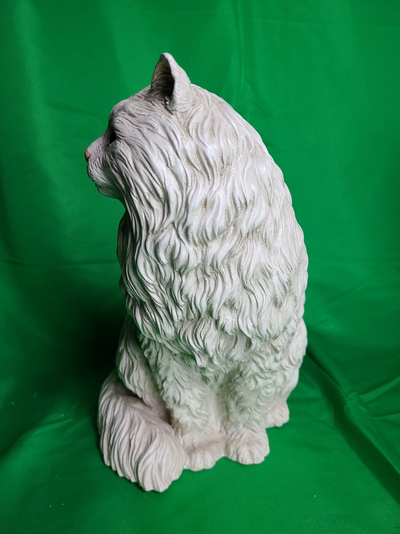 white persian cat statue