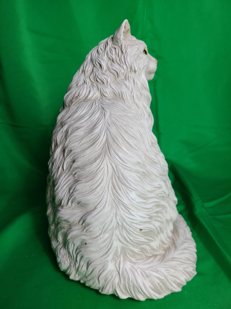 white persian cat statue