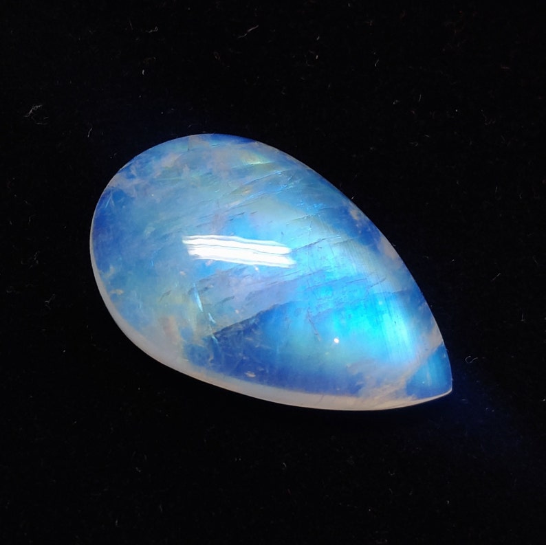 33.95ct Top Quality Blue Fire Natural Rainbow Moonstone Cabochon,Pear Shape Moonstone Gemstone,Blue Fire Moonstone,Best for jewelry use.