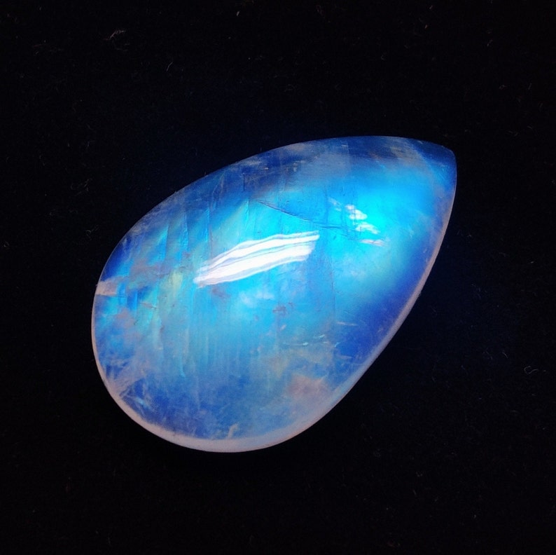33.95ct Top Quality Blue Fire Natural Rainbow Moonstone Cabochon,Pear Shape Moonstone Gemstone,Blue Fire Moonstone,Best for jewelry use.