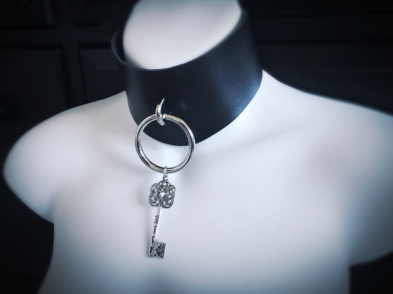 Black BDSM Cuff Collar A Kitten Play Collar DDLG or Submissive Collar Tall O Ring Key Sub Collar or Dominatrix Gift as a Slave Collar