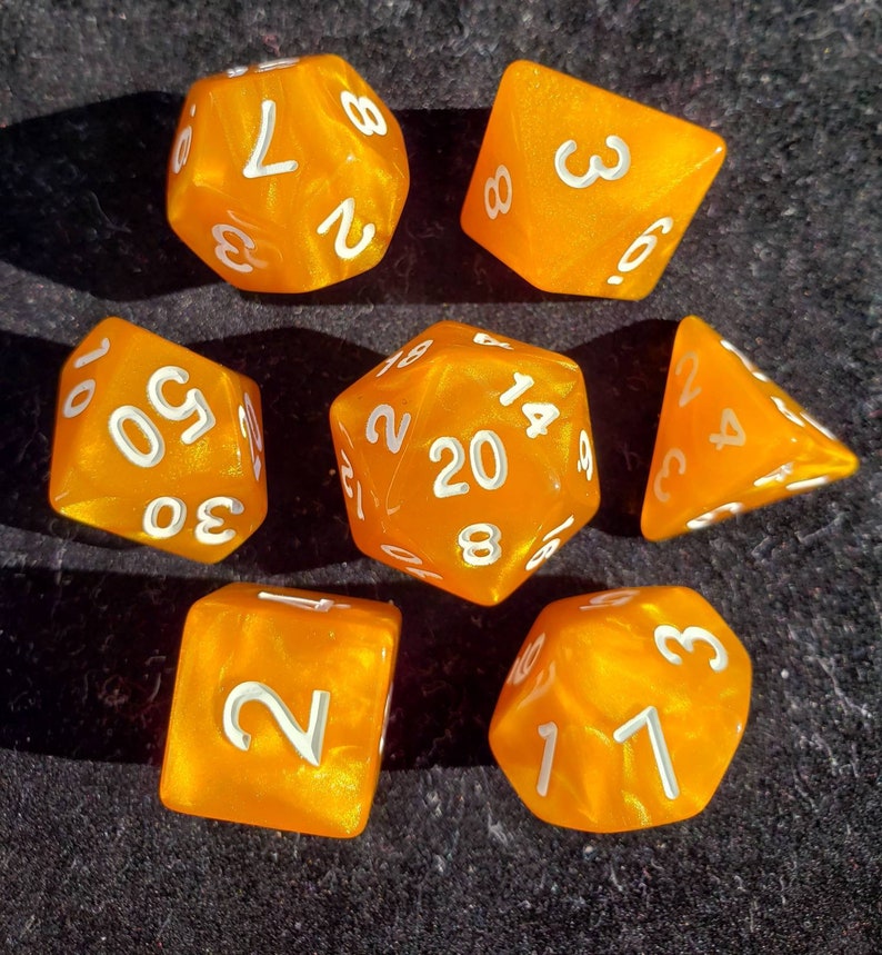 Table Top Gaming Young Metallic Dragon 7 pc dice set dnd dice RPG d/&d Bronze Pearl Effect