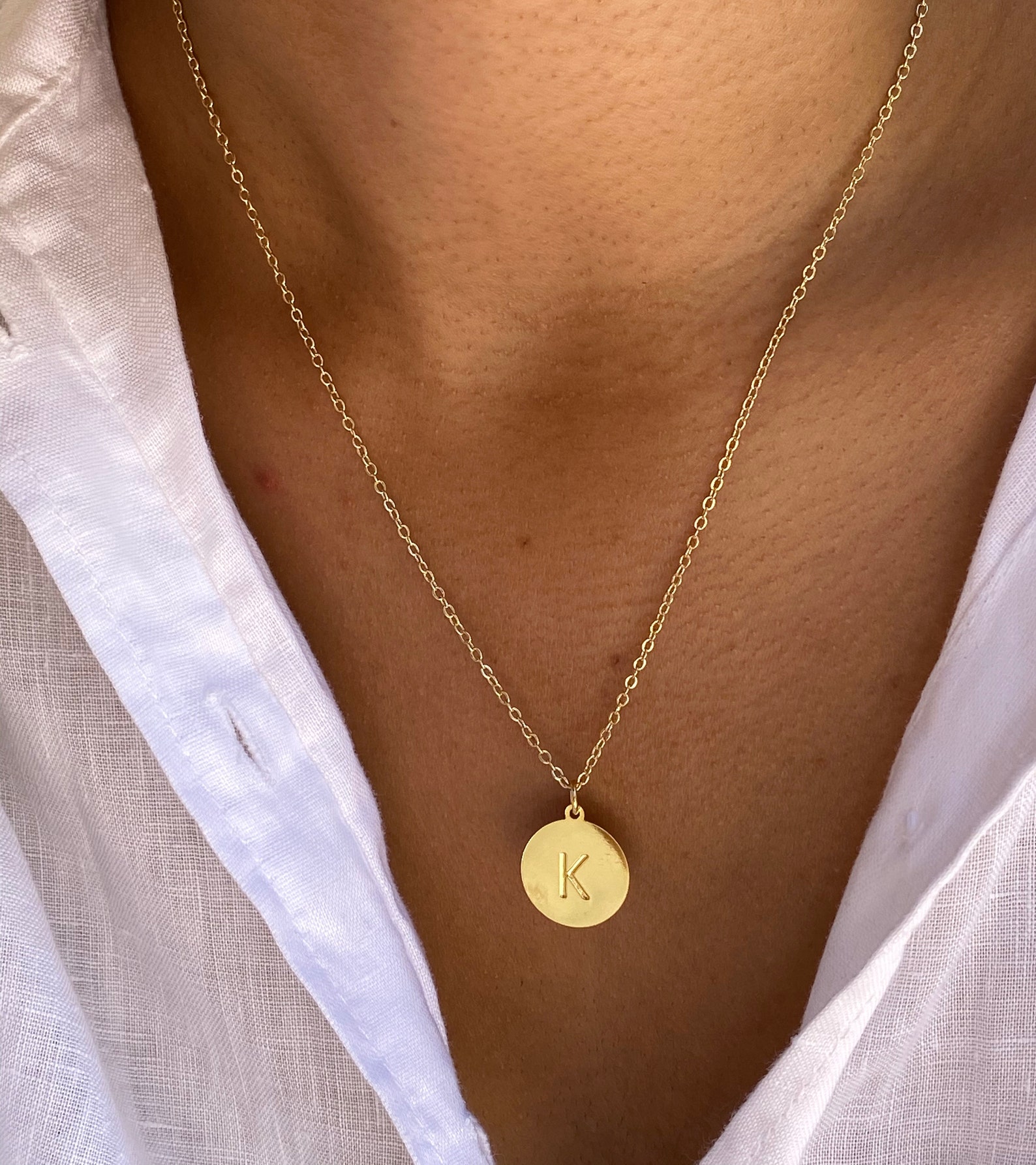 Initial Disc Necklace. 14k Gold Filled Necklace. Medium Size | Etsy