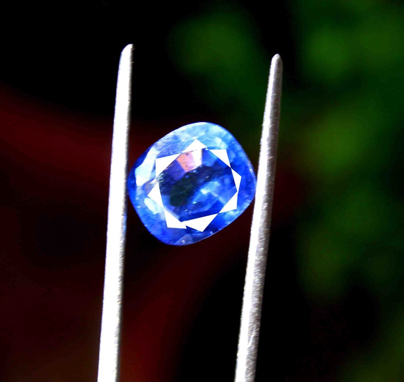 8.55 Ct Certified Natural AAA Shiny Blue Taaffeite Cushion Shape Gemstone Making For Ring NF2066