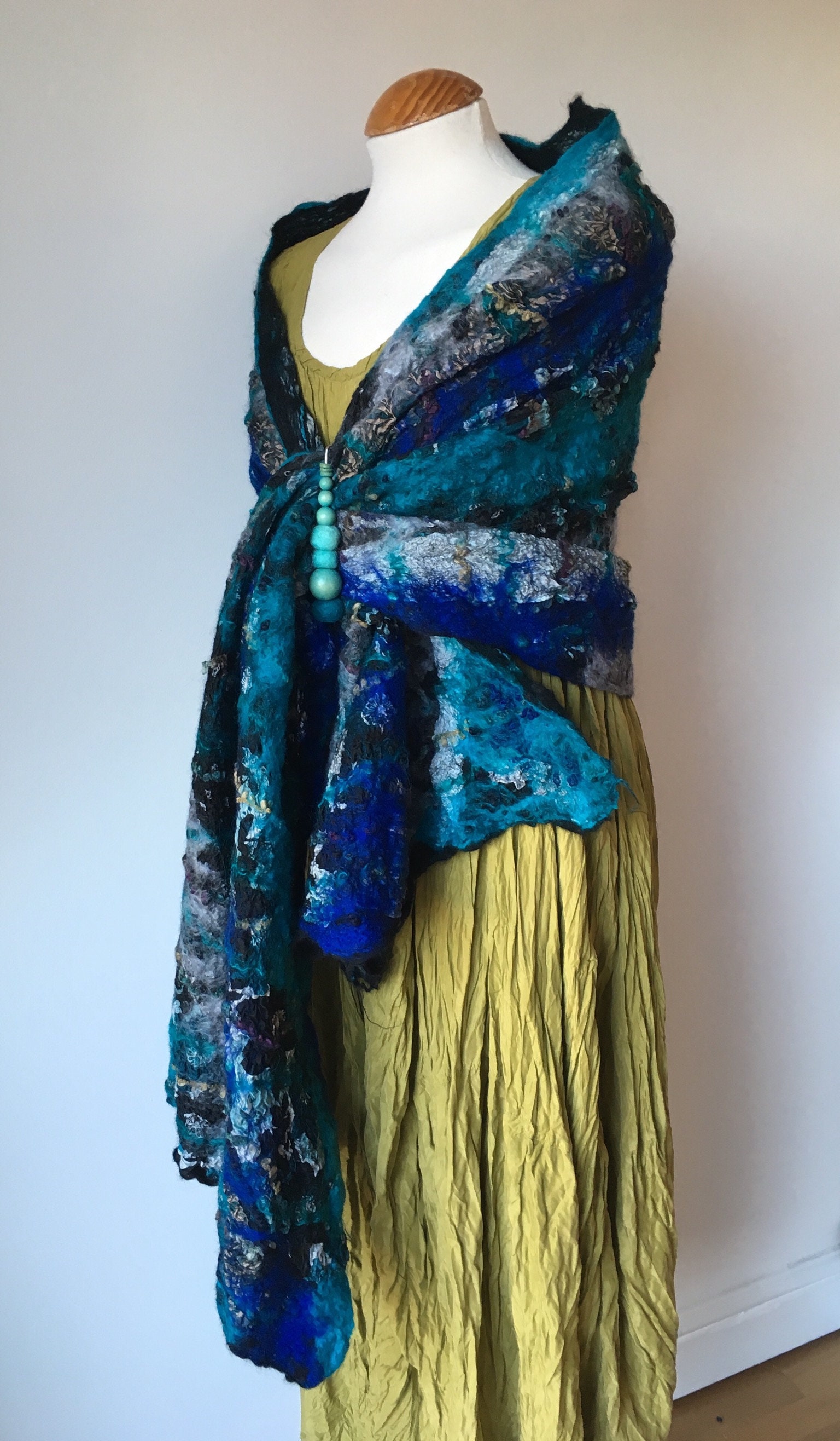 Blue black grey Nuno cobweb Felted silk & wool shawl wrap | Etsy