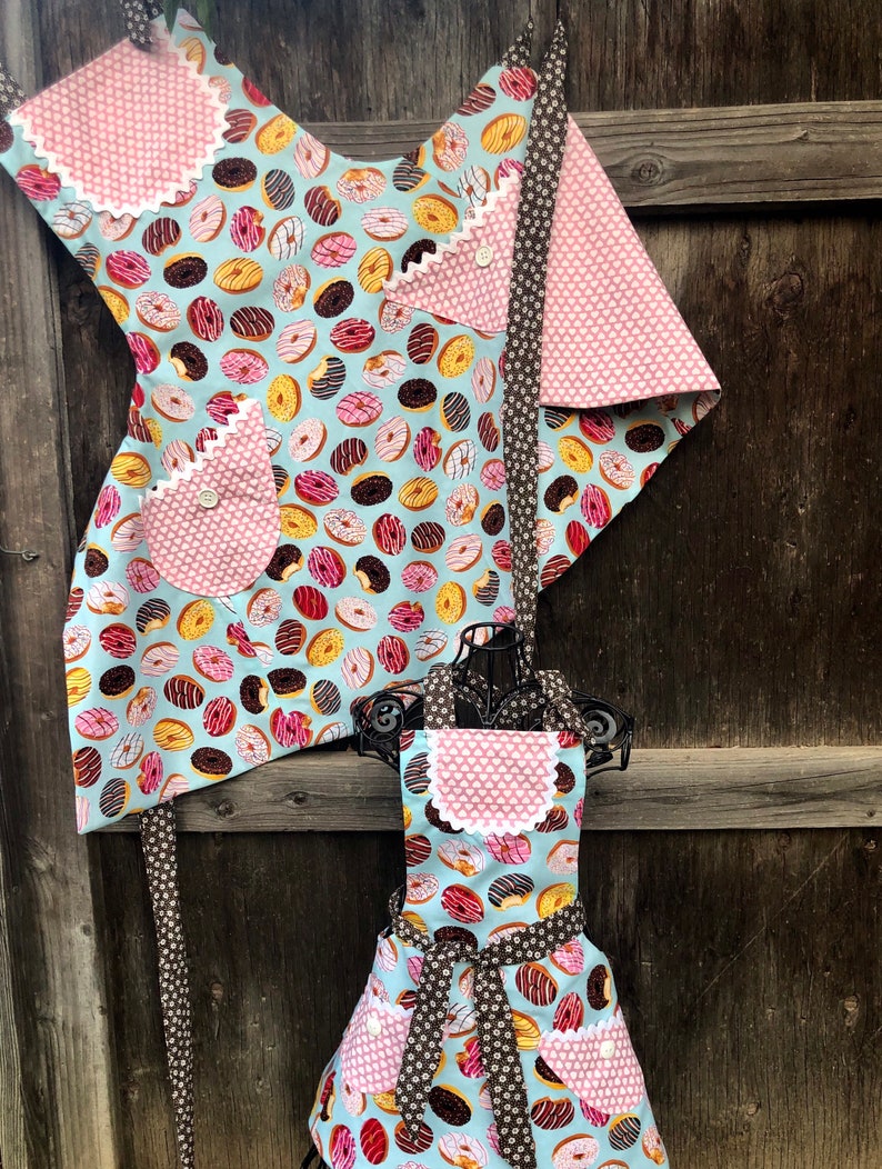 Matching Mother Daughter Apron Set Reversible Donuts and | Etsy