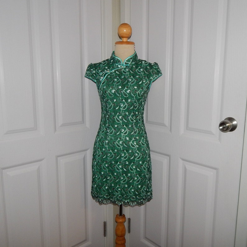 Beautiful Bridesmaid Green Lace Embroidered Cheongsam Qipao Chinese Dress fit for US Size XS S or Size 4 and Size 8