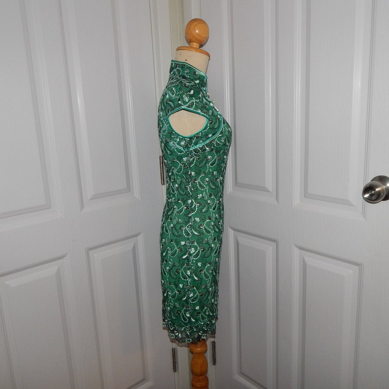 Beautiful Bridesmaid Green Lace Embroidered Cheongsam Qipao Chinese Dress fit for US Size XS S or Size 4 and Size 8