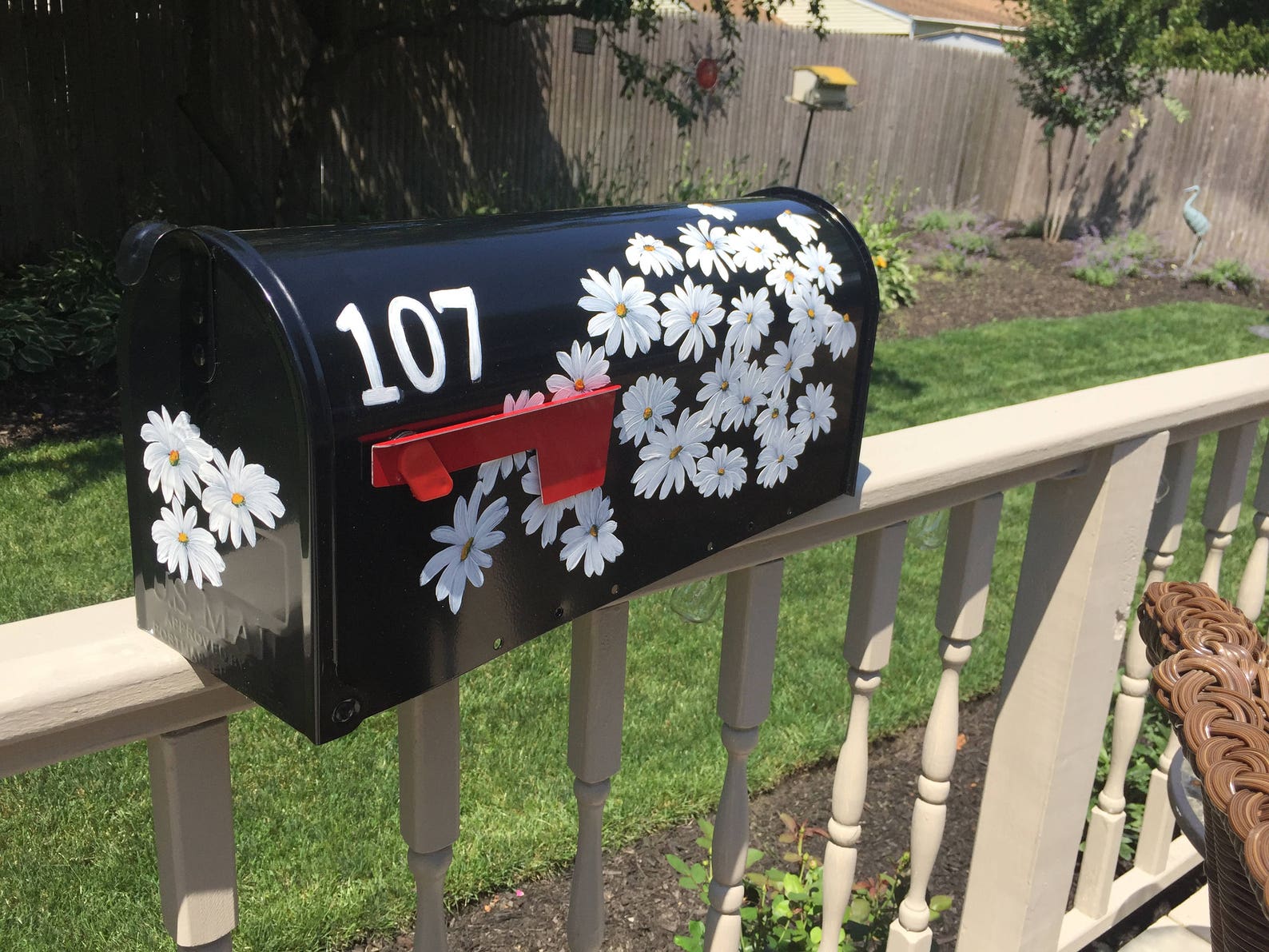 Daisy Mailbox painted mailbox custom painted mailbox white Etsy