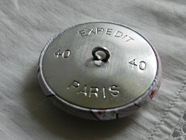 Fabric button 32 40 mm0.86 1.57 in 22 table of Modigliani 0.94 24 1.25