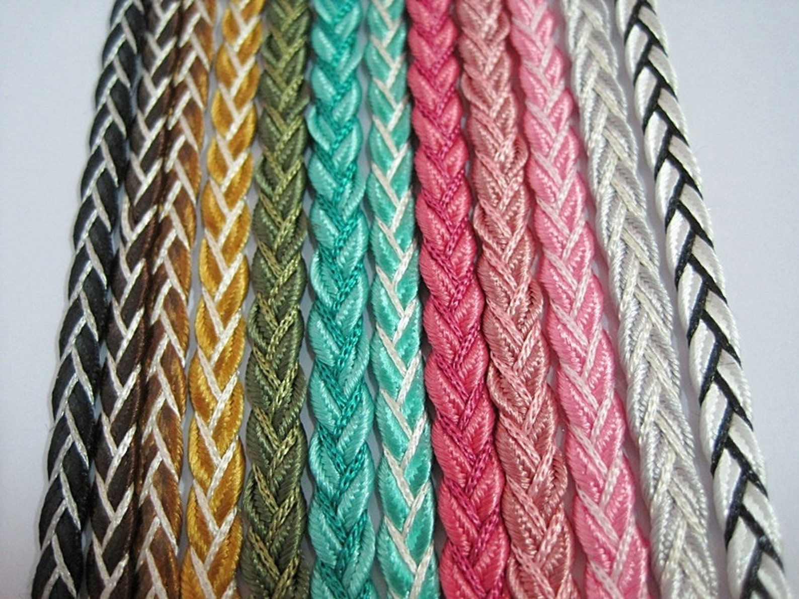 FINGERINSPIRE 9.8 Yards Gimp Braid Trim 1 Inch Wide Shiny