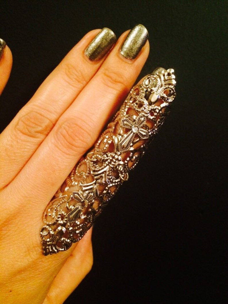 Shield Full finger ring made with a vintage style Etsy