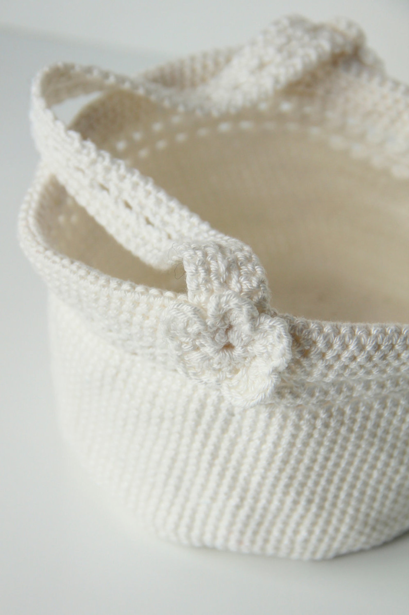 Crochet pattern wedding basket | Etsy