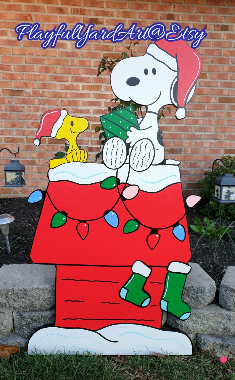 Peanuts snoopy christmas yard art. | Etsy