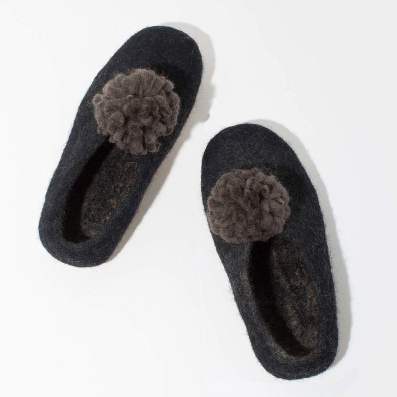 Dark Grey Felt Wool Slippers Wool Slippers Home Shoe Pom Pom Slippers Slippers with Leather Bottom Charcoal Women/'s Slippers