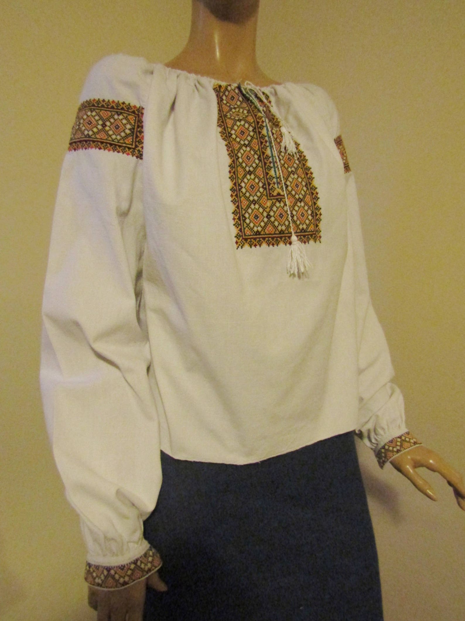 Vintage Ukrainian peasant blouse ethnic Ukrainian top Etsy